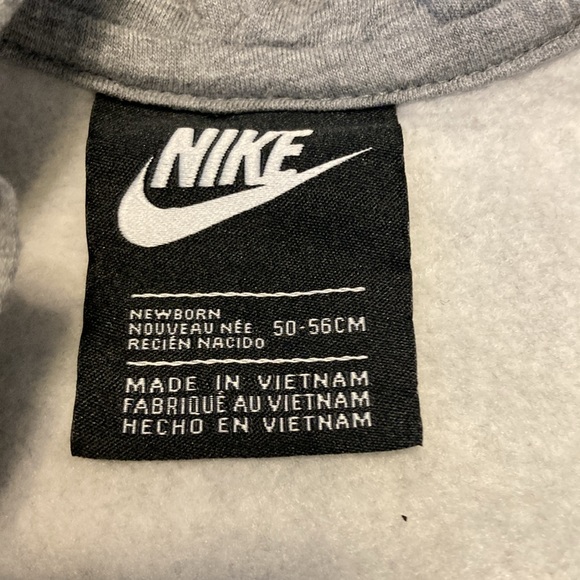 Nike Kids Size Newborn Grey Hooded Have a Nike Day Zip Up Coveralls Streetwear - Picture 6 of 9